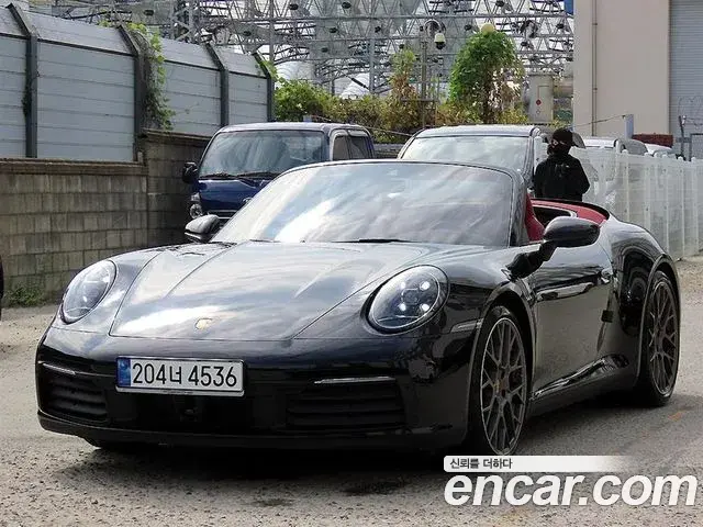 Porsche 911 2023 — Şəkil 18/19