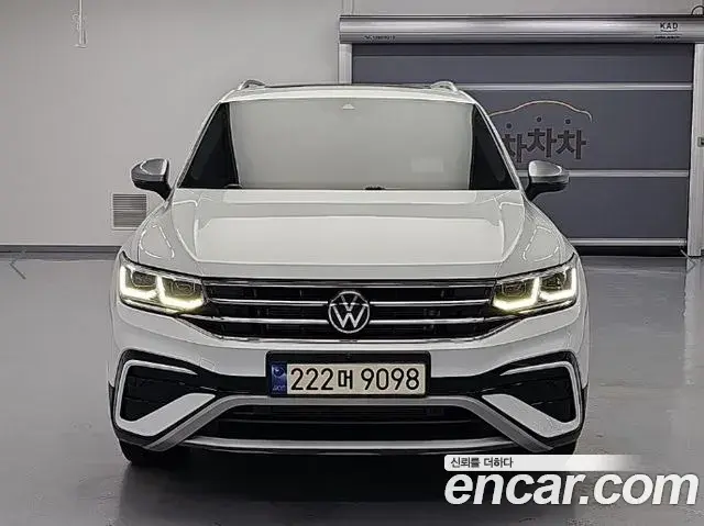 Volkswagen Tiguan Allspace 2023 — Photo 2/3