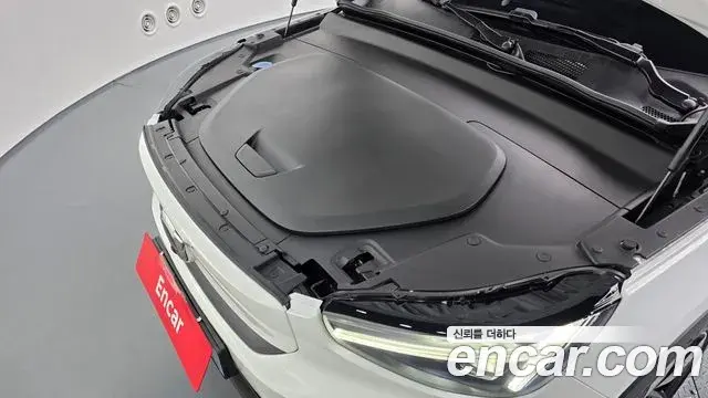 Volvo C40 Recharge 2022 — Şəkil 26/33