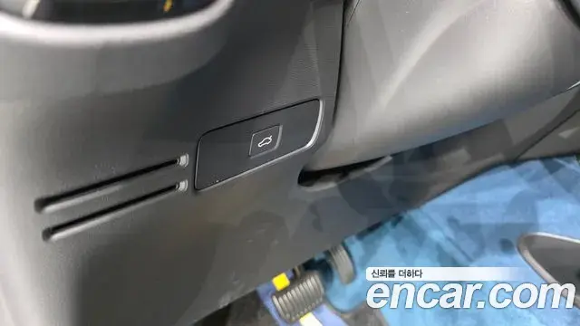Volvo C40 Recharge 2022 — Şəkil 19/33