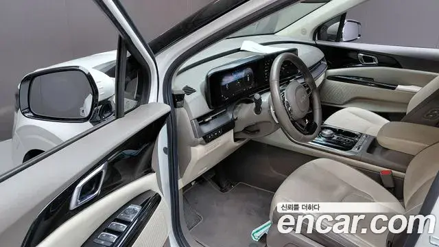Kia Carnival 2021 — Photo 10/20