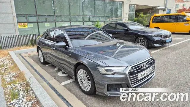 Audi A6 2019 — Фото 4/13