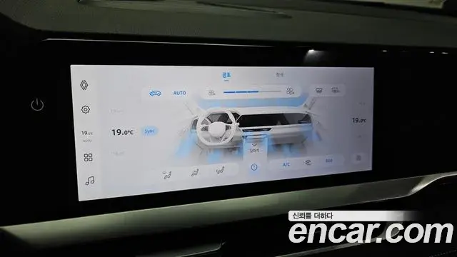 Renault Samsung Grand Koleos 2024 — ფოტო 13/39