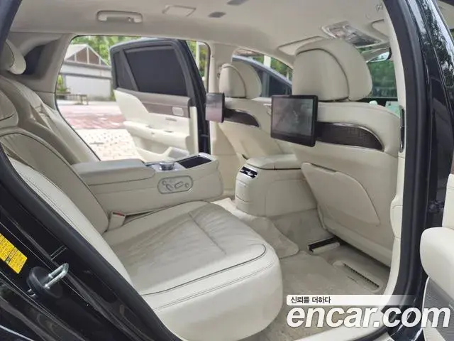 Genesis G90 2022 — Фото 10/20