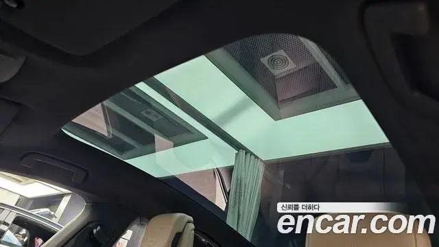 Porsche Taycan 2023 — ფოტო 16/20