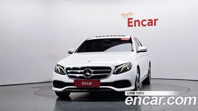 Mercedes-Benz E-Class 2018 — Фото 3/20