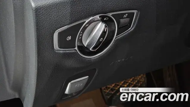 Mercedes-Benz E-Class 2018 — Фото 13/20