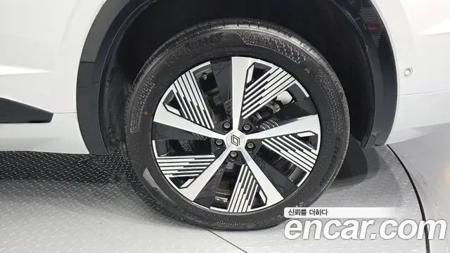 Renault Samsung Grand Koleos 2024 — ფოტო 3/30