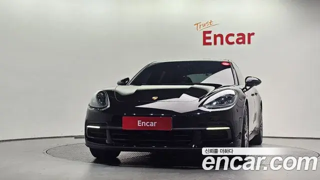 Porsche Panamera 2020 — Фото 3/20