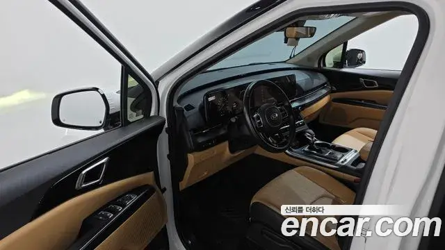 Kia Carnival 2021 — Photo 10/20