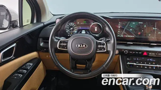Kia Carnival 2021 — Photo 13/20