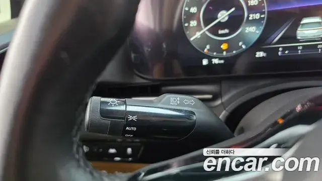 Kia Carnival 2021 — Photo 20/20