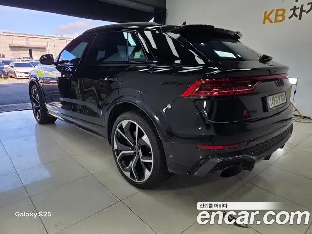 Audi Q7 2022 — Фото 6/20