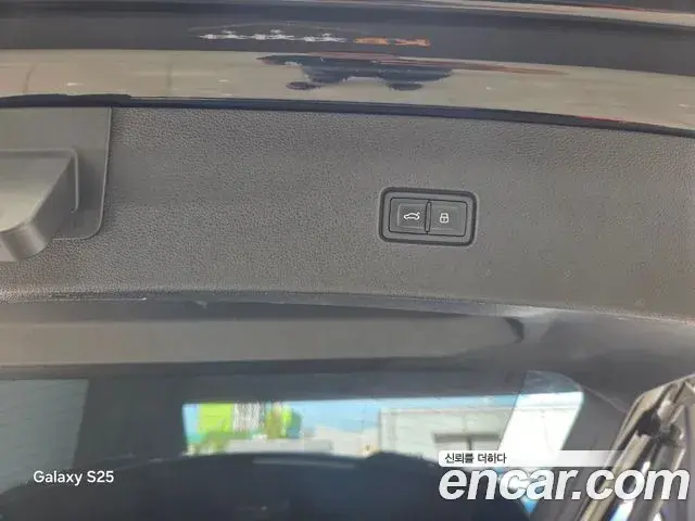 Audi Q7 2022 — Фото 19/20