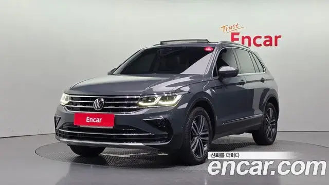 Volkswagen Tiguan 2022 — Photo 15/35