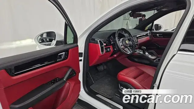 Porsche Cayenne 2020 — Şəkil 10/20