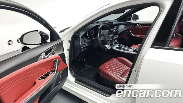 Kia Stinger 2020 — Фото 10/20