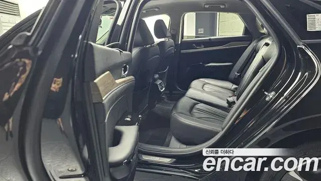 Kia K5 2023 — Photo 20/32