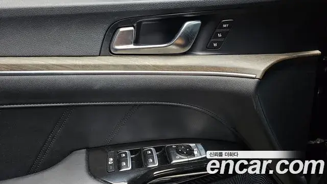 Kia K5 2023 — Photo 12/32
