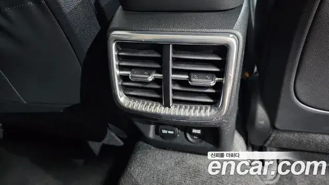 Kia K5 2023 — Photo 13/32