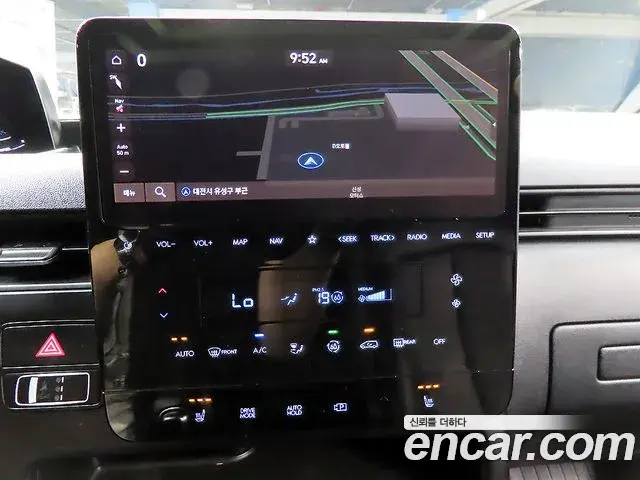 Hyundai Staria 2023 — Фото 12/20