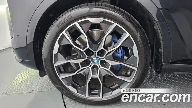 BMW X7 2025 — Фото 5/20
