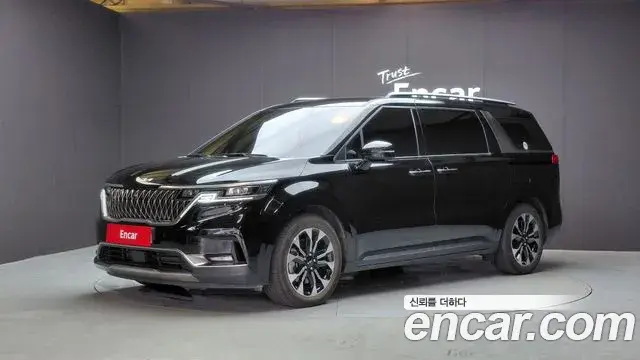Kia Carnival 2022 — Фото 1/20