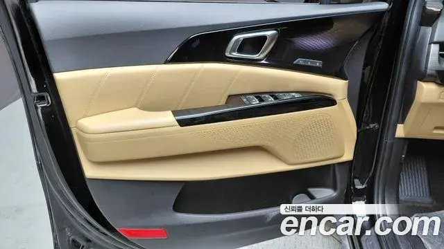 Kia Carnival 2022 — Şəkil 24/29