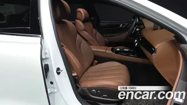Genesis Electrified G80 2021 — Photo 11/20