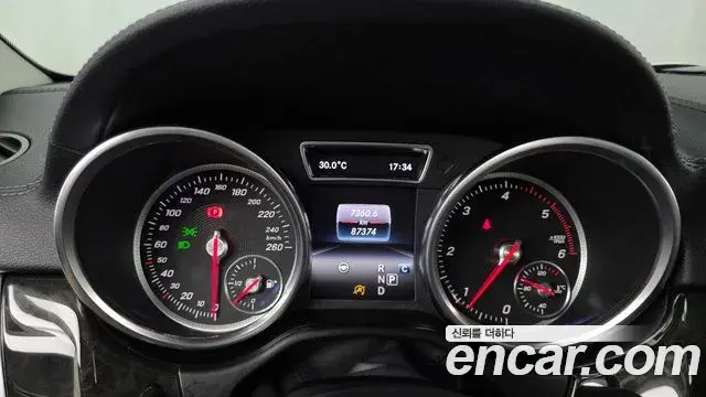 Mercedes-Benz GLS-Class 2018 — Фото 8/20