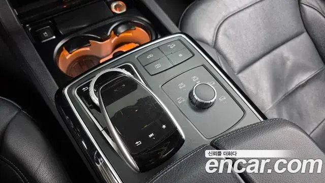 Mercedes-Benz GLS-Class 2018 — Фото 18/20