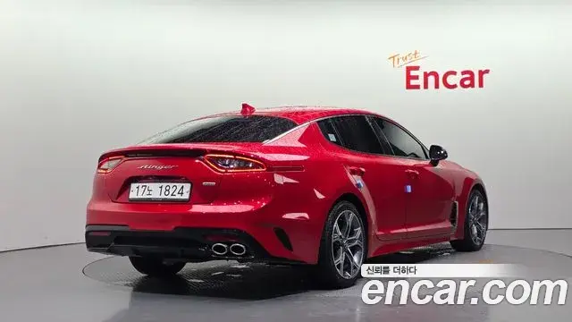 Kia Stinger 2018 — Фото 2/20