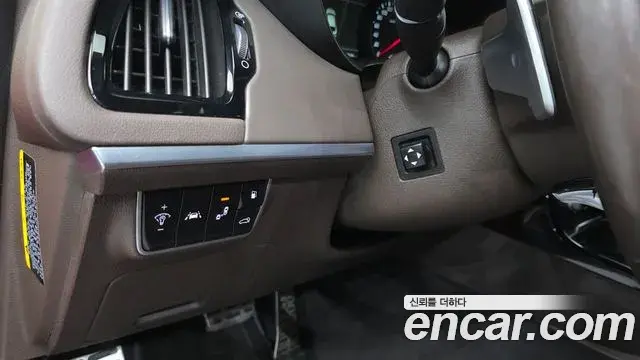Kia Stinger 2018 — Фото 12/20