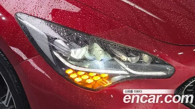 Kia Stinger 2018 — Photo 19/34