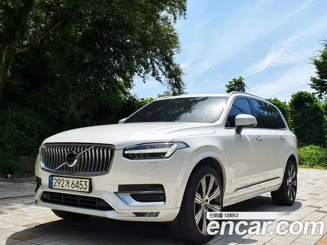 Volvo XC90 2021 — Photo 4/13