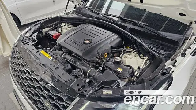 Land Rover Range Rover Velar 2019 — Şəkil 15/20