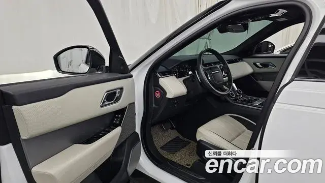 Land Rover Range Rover Velar 2019 — Şəkil 19/20