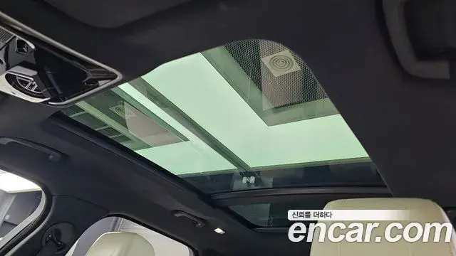 Land Rover Range Rover Velar 2019 — Şəkil 2/20
