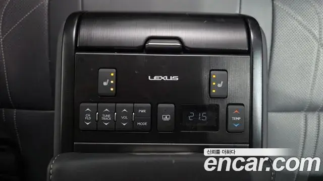 Lexus ES300h 2022 — ფოტო 34/38