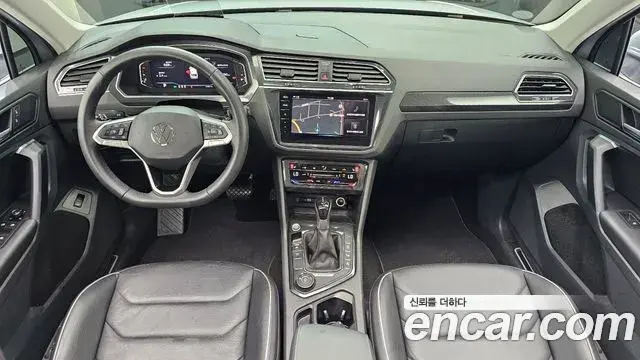 Volkswagen Tiguan 2021 — ფოტო 6/35