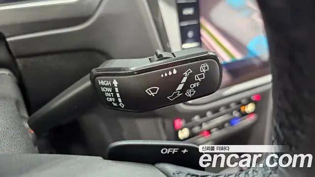 Volkswagen Tiguan 2021 — ფოტო 3/35