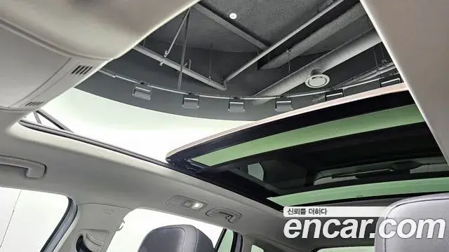 Volkswagen Tiguan 2021 — ფოტო 15/35