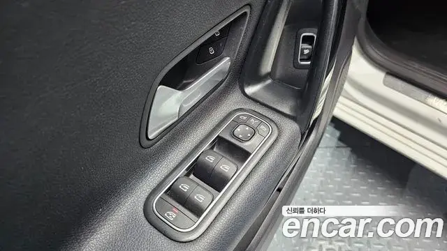 Mercedes-Benz A-Class 2020 — Фото 18/20