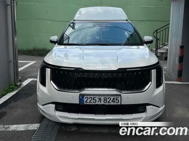 Kia Carnival 2024 — ფოტო 2/14