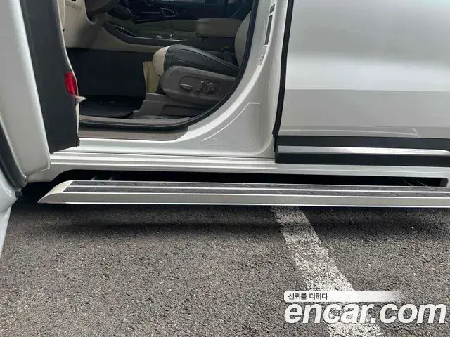 Kia Carnival 2024 — ფოტო 3/14