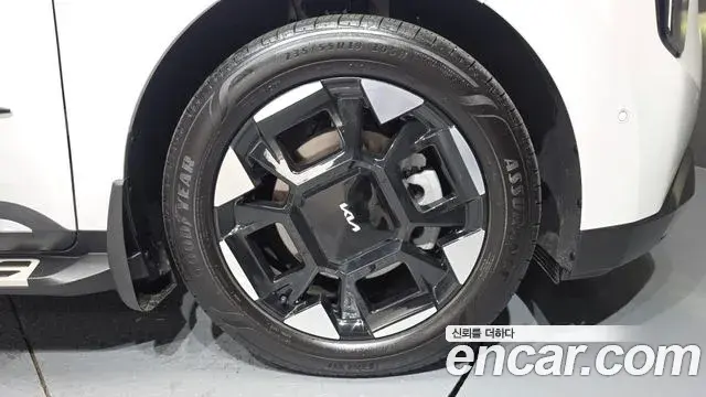 Kia Carnival 2025 — ფოტო 28/34