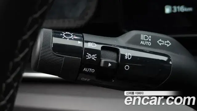 Kia Carnival 2025 — ფოტო 34/34