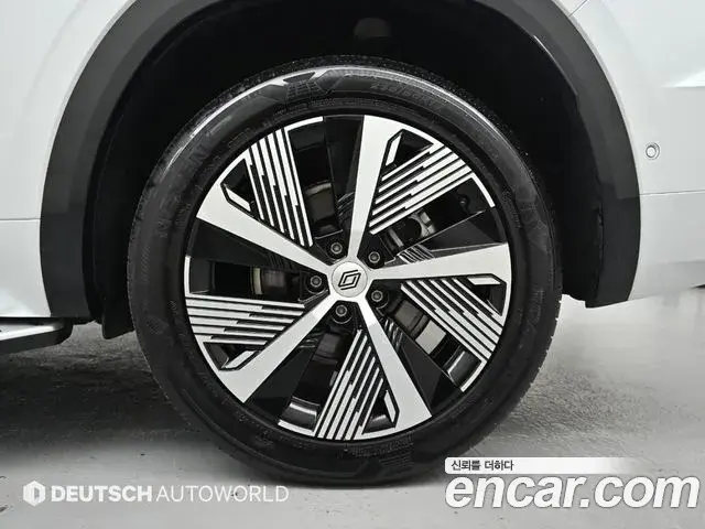 Renault Samsung Grand Koleos 2025 — ფოტო 4/20