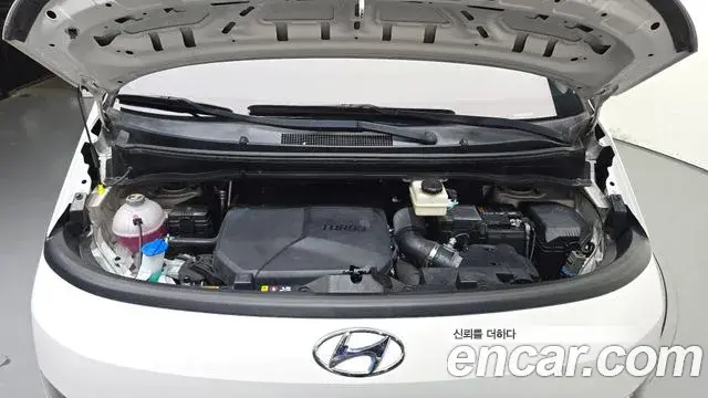 Hyundai Staria 2021 — Фото 6/20