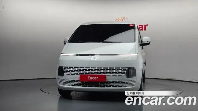 Hyundai Staria 2025 — Фото 3/20